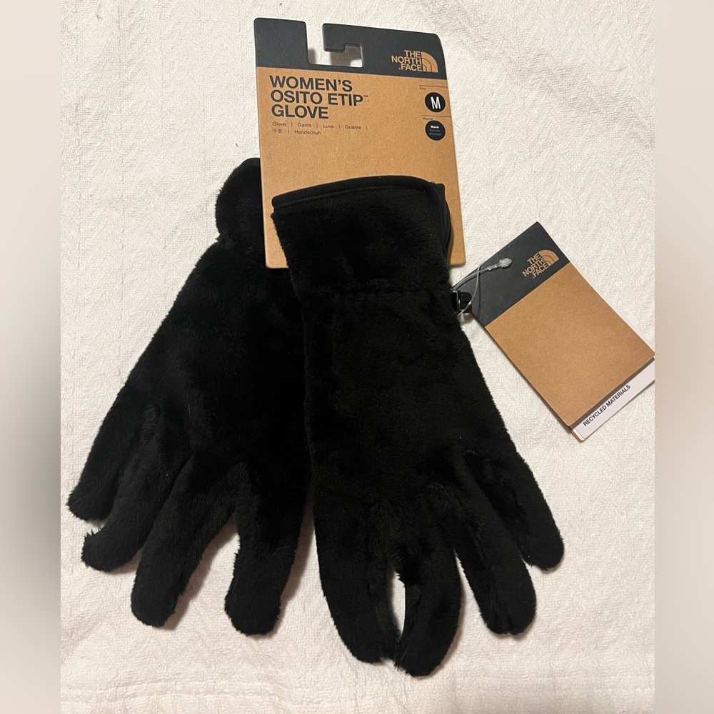Woman’s North Face Gloves!
